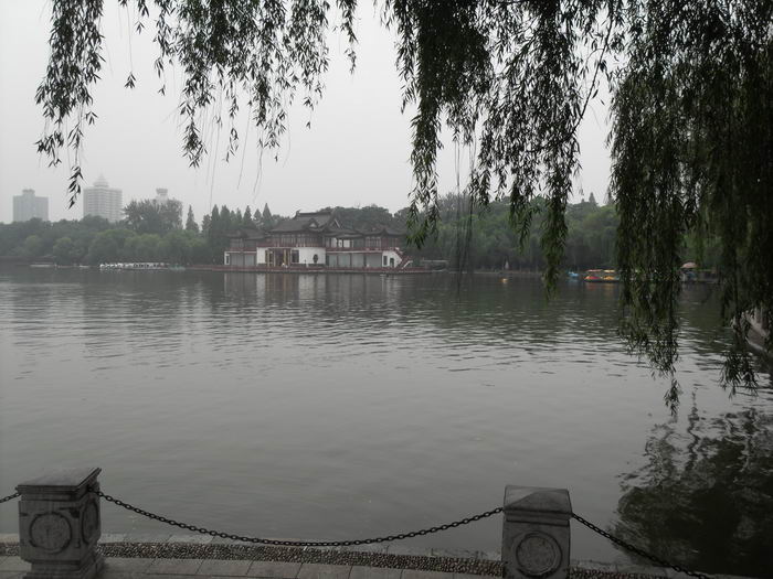 湖.jpg