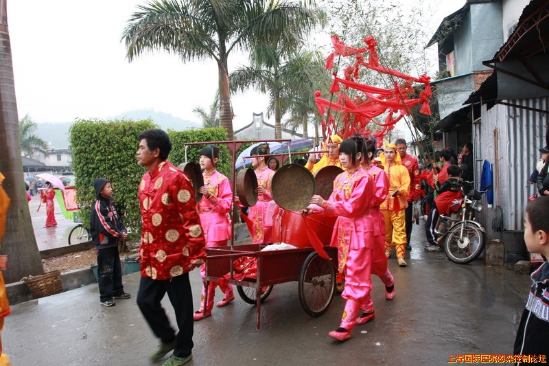 送老爷的队伍_调整大小.JPG