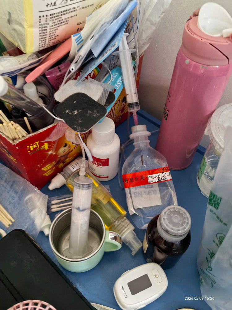 床头柜.jpg
