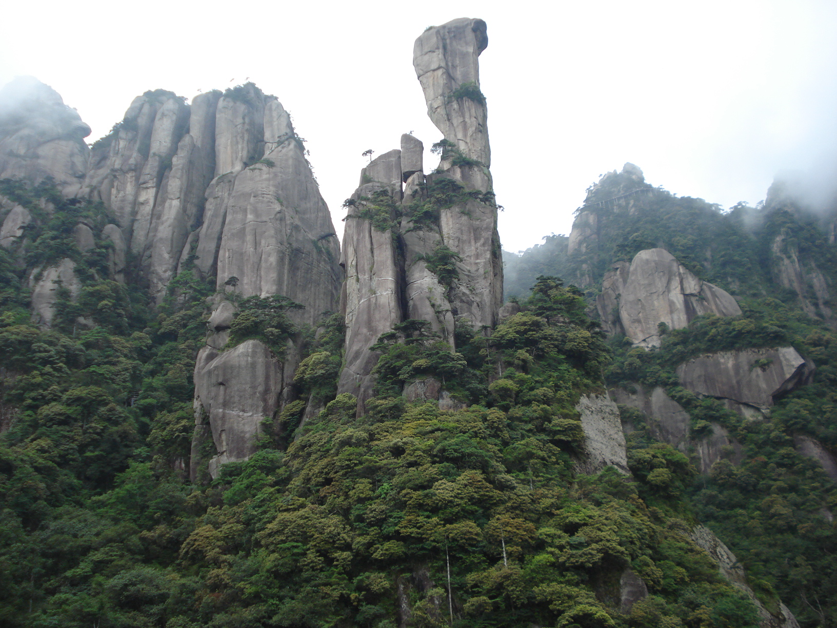 三清山巨蟒出山