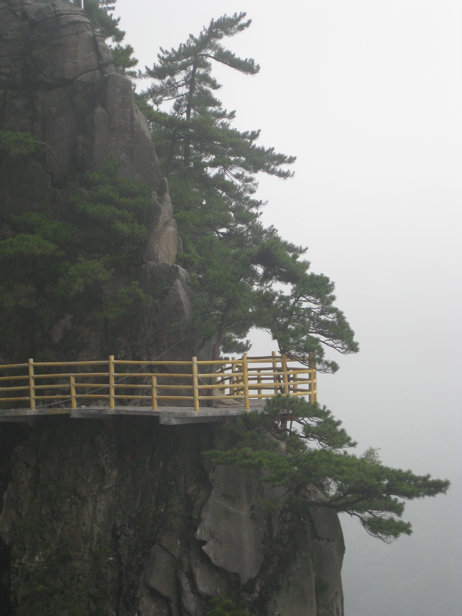峭壁栈道.jpg