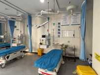 在抢救室内清创缝合的利与弊